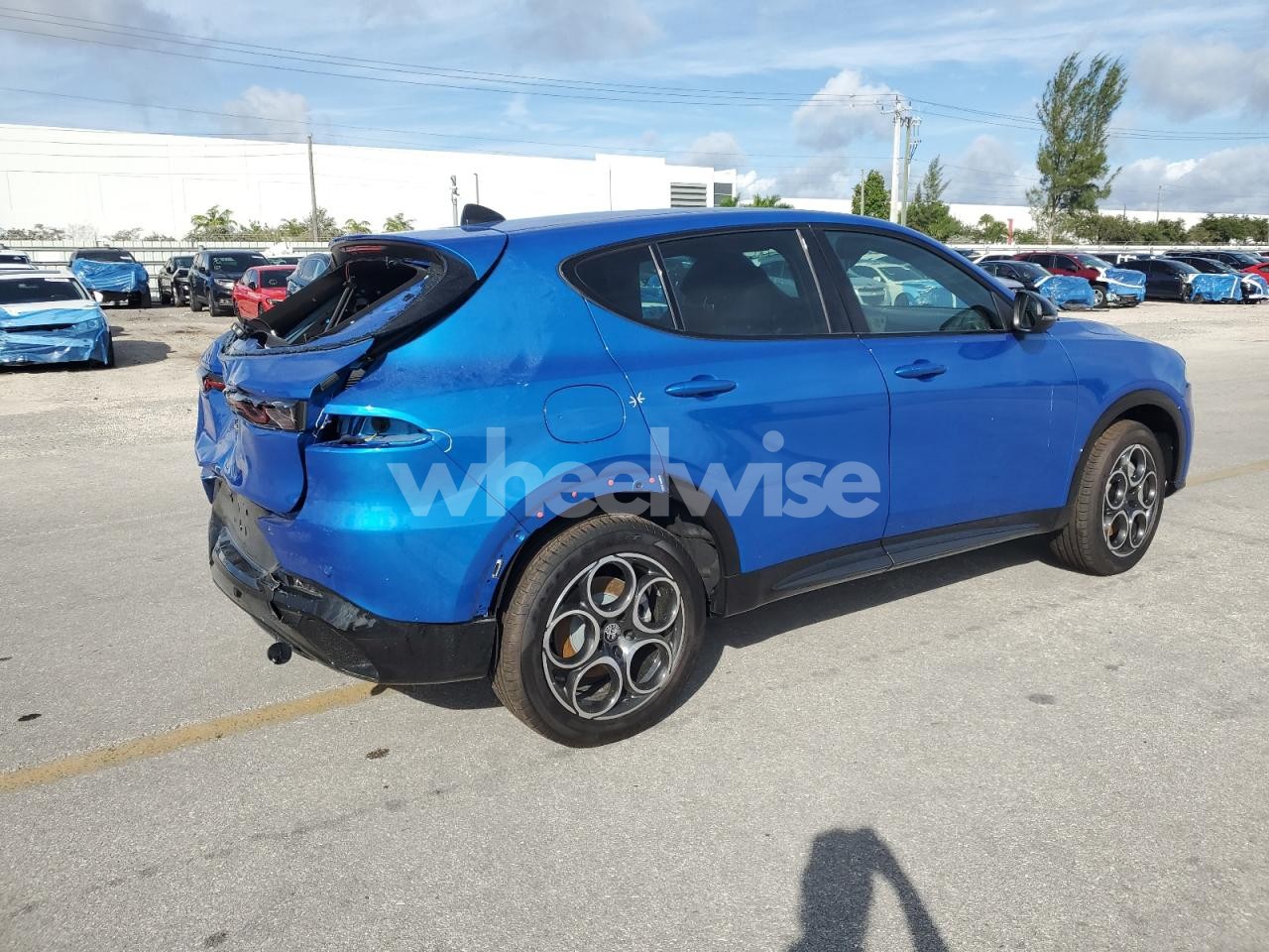 Photo 3 of 2025 ALFA ROMEO TONALE BASE (VIN ZASPATAWXS3088237)