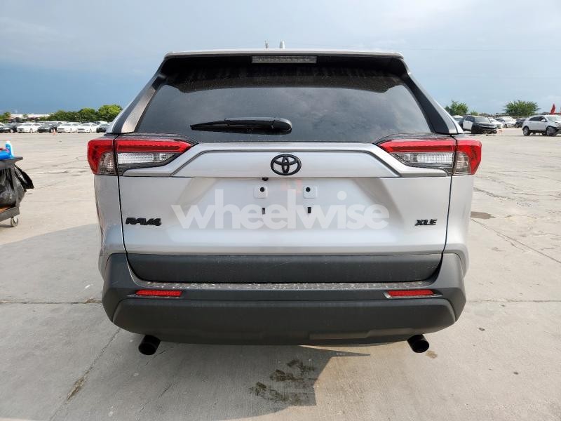 Photo 2 of 2025 TOYOTA RAV4 XLE PREMIUM (VIN ZCFC65D0075655299)