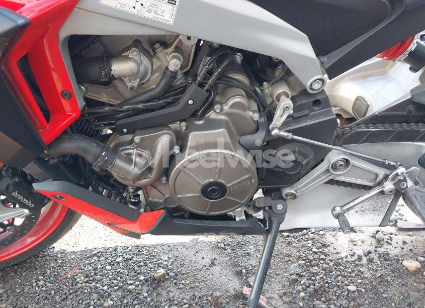 Photo 9 of 2021 Aprilia Tuono 660 (VIN ZD4KSUE05MS000352)