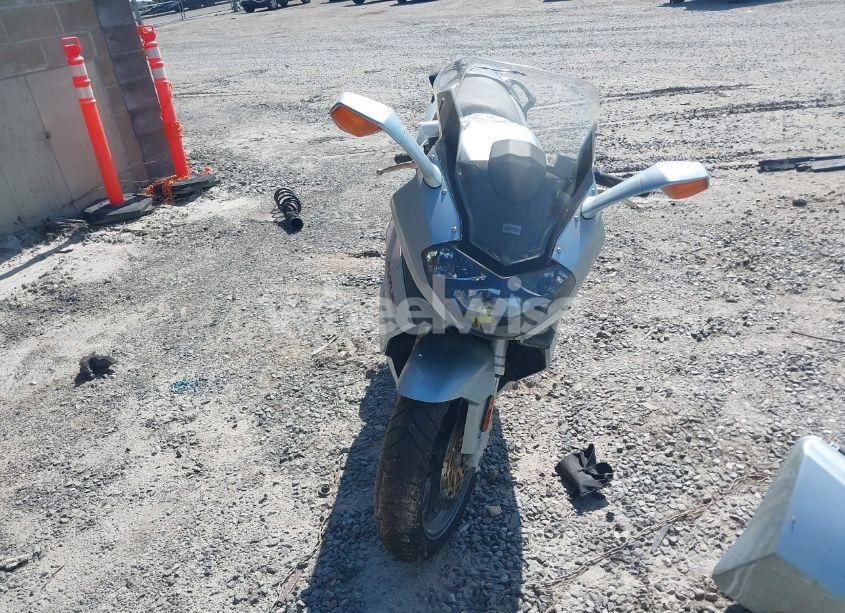 Photo 5 of 2002 Aprilia Rst FUTURA (VIN ZD4PWD0002S000600)