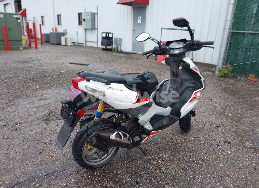 Photo 4 of 2009 Aprilia Sr50 R-FACTORY (VIN ZD4VFU0039S000737)