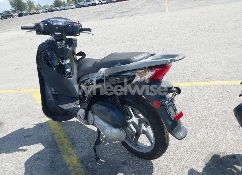 Photo 3 of 2010 Honda Sh150 D (VIN ZDCKF1015AF003053)