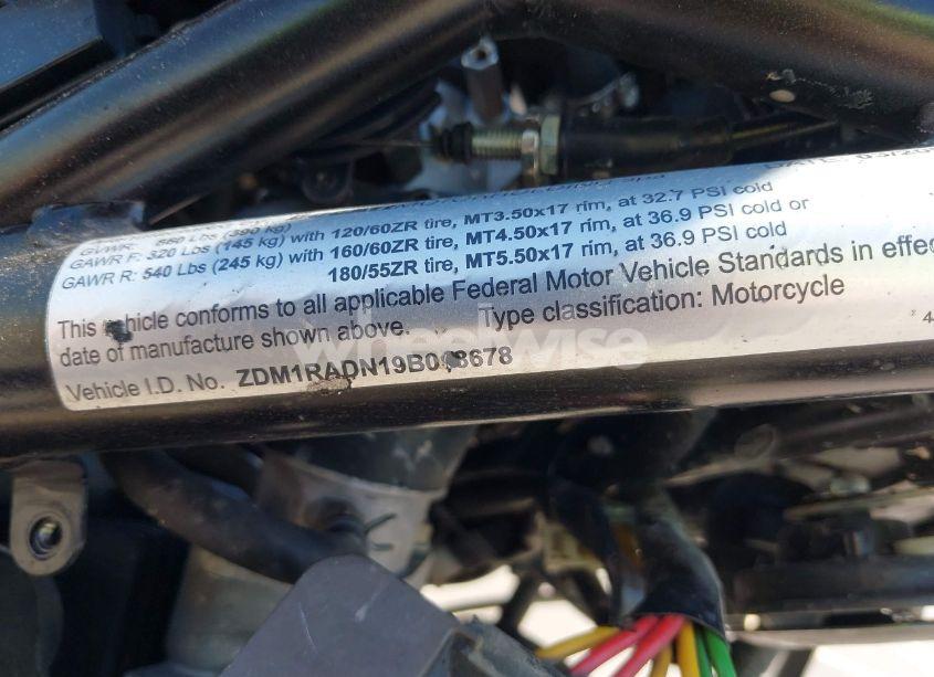 Photo 10 of 2009 Ducati Monster 696 (VIN ZDM1RADN19B018678)