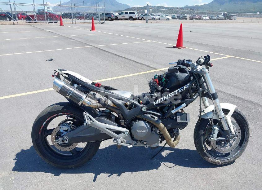 Photo 12 of 2009 Ducati Monster 696 (VIN ZDM1RADN19B018678)