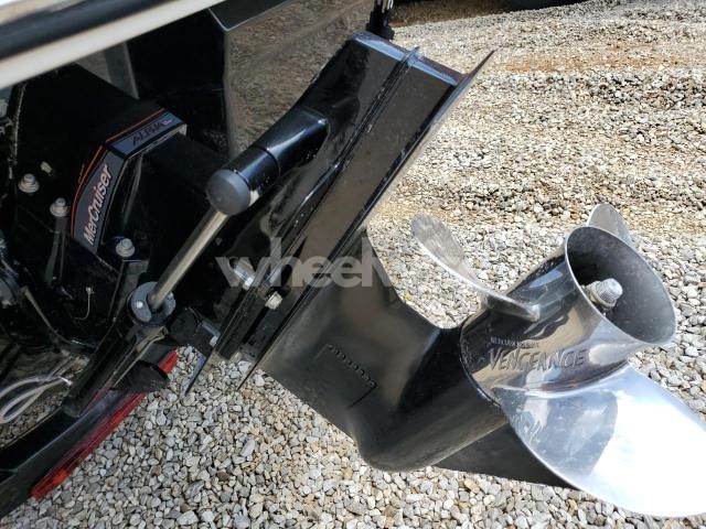 Photo 2 of 2017 SEA RAY 210 N/A (VIN ZFBERFABXJ6K12324)