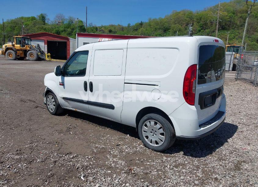 Photo 3 of 2016 Ram Promaster CITY TRADESMAN SLT (VIN ZFBERFBT4G6B50759)