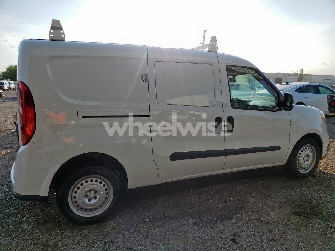 Photo 3 of 2022 RAM PROMASTER CITY TRADESMAN N/A (VIN ZFBHRFAB6N6W62815)