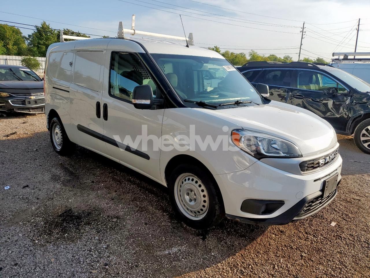 Photo 4 of 2022 RAM PROMASTER CITY TRADESMAN N/A (VIN ZFBHRFAB6N6W62815)