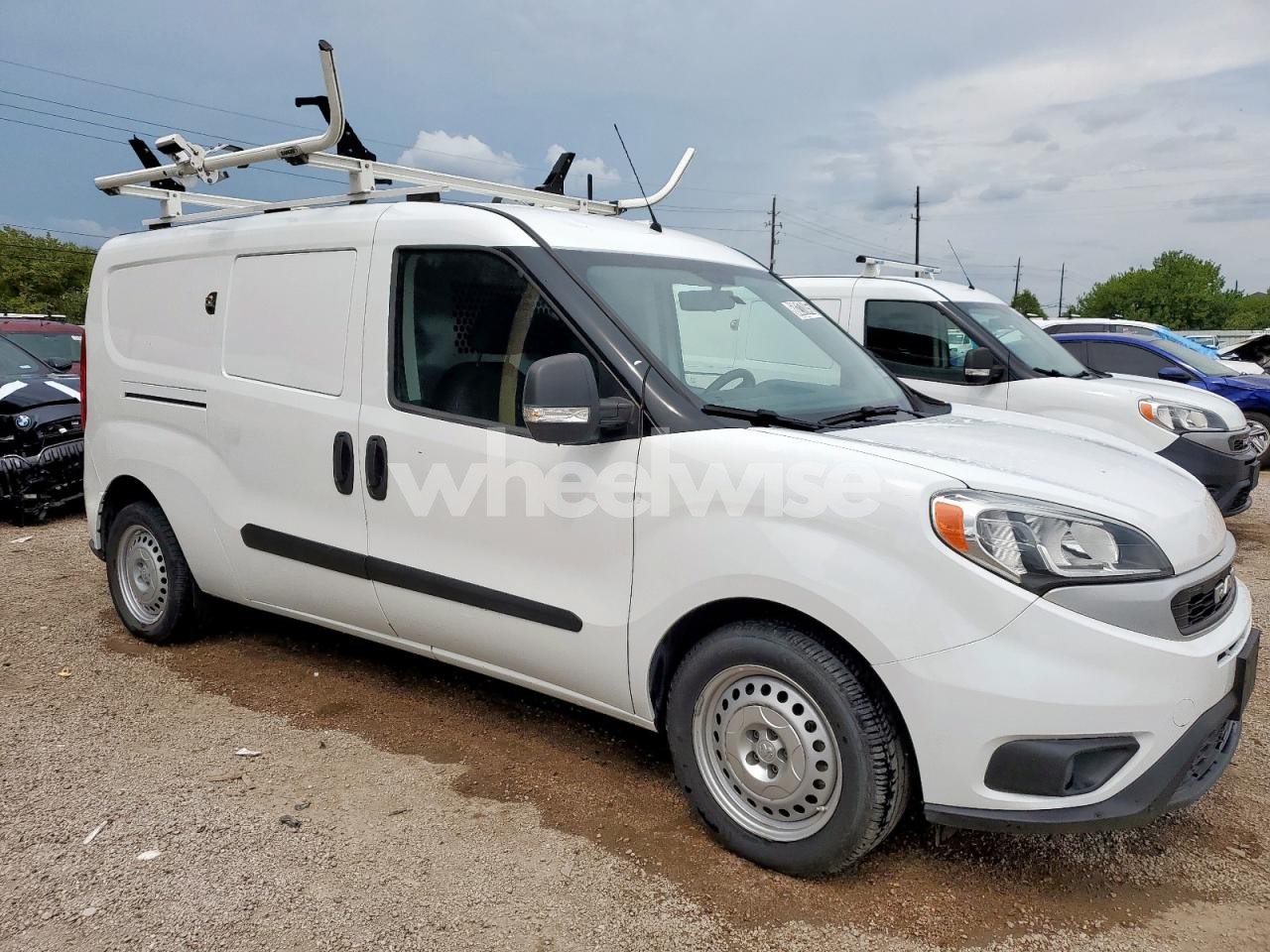 Photo 4 of 2022 RAM PROMASTER CITY TRADESMAN N/A (VIN ZFBHRFAB9N6W50853)