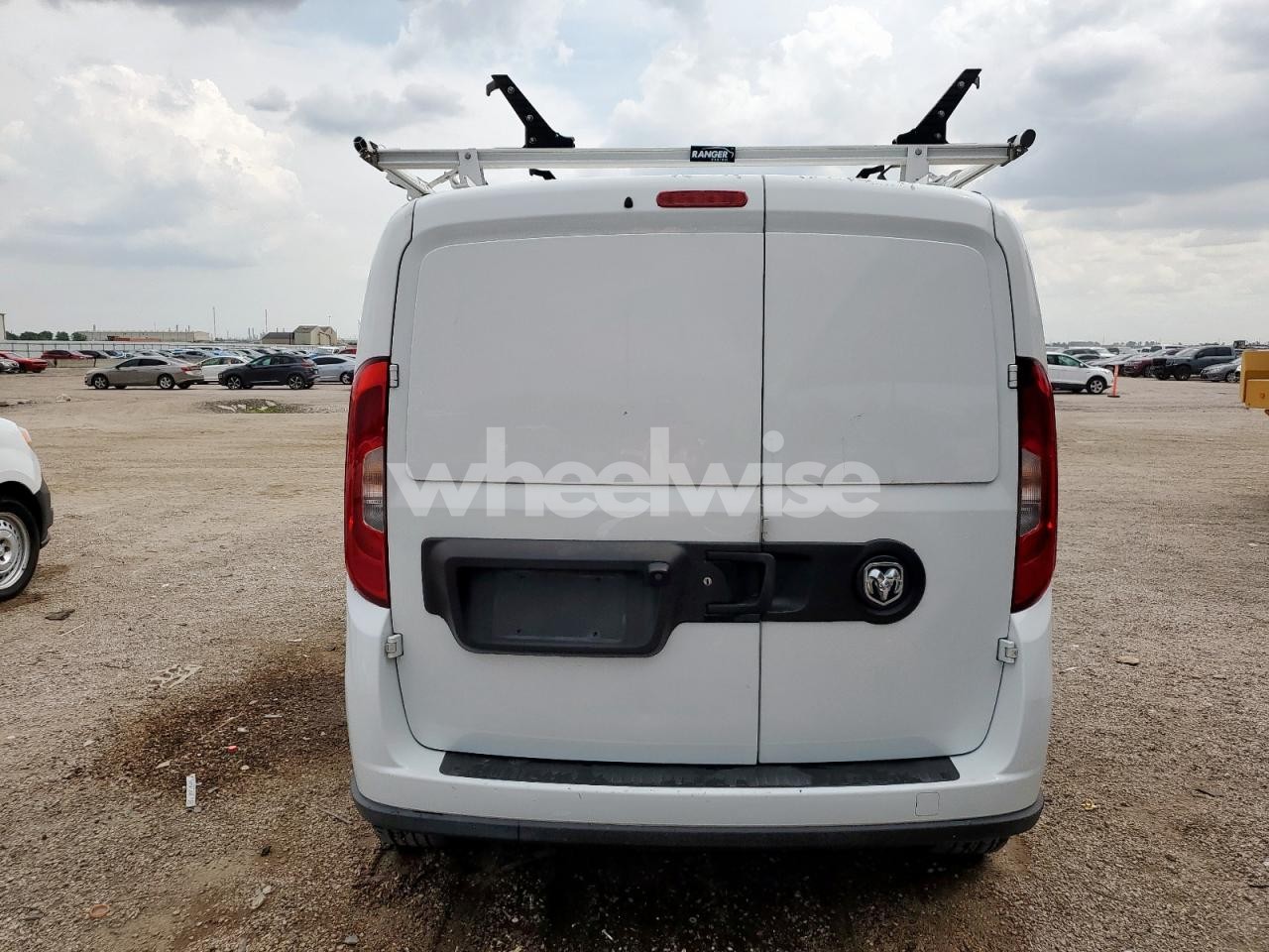 Photo 6 of 2022 RAM PROMASTER CITY TRADESMAN N/A (VIN ZFBHRFAB9N6W50853)