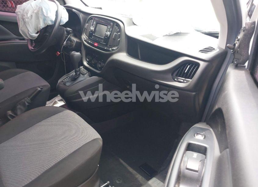 Photo 5 of 2021 Ram Promaster CITY TRADESMAN (VIN ZFBHRFABXM6U80386)