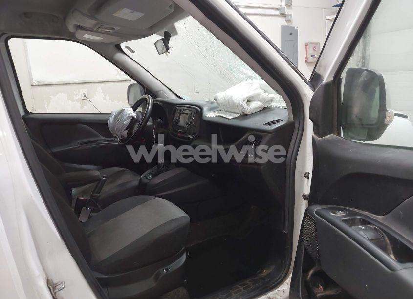 Photo 5 of 2019 Ram Promaster CITY SLT (VIN ZFBHRFBB3K6M40890)