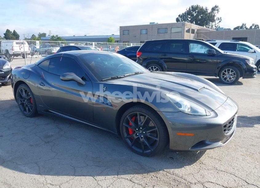2010 Ferrari California (VIN ZFF65LJA7A0168421) main photo
