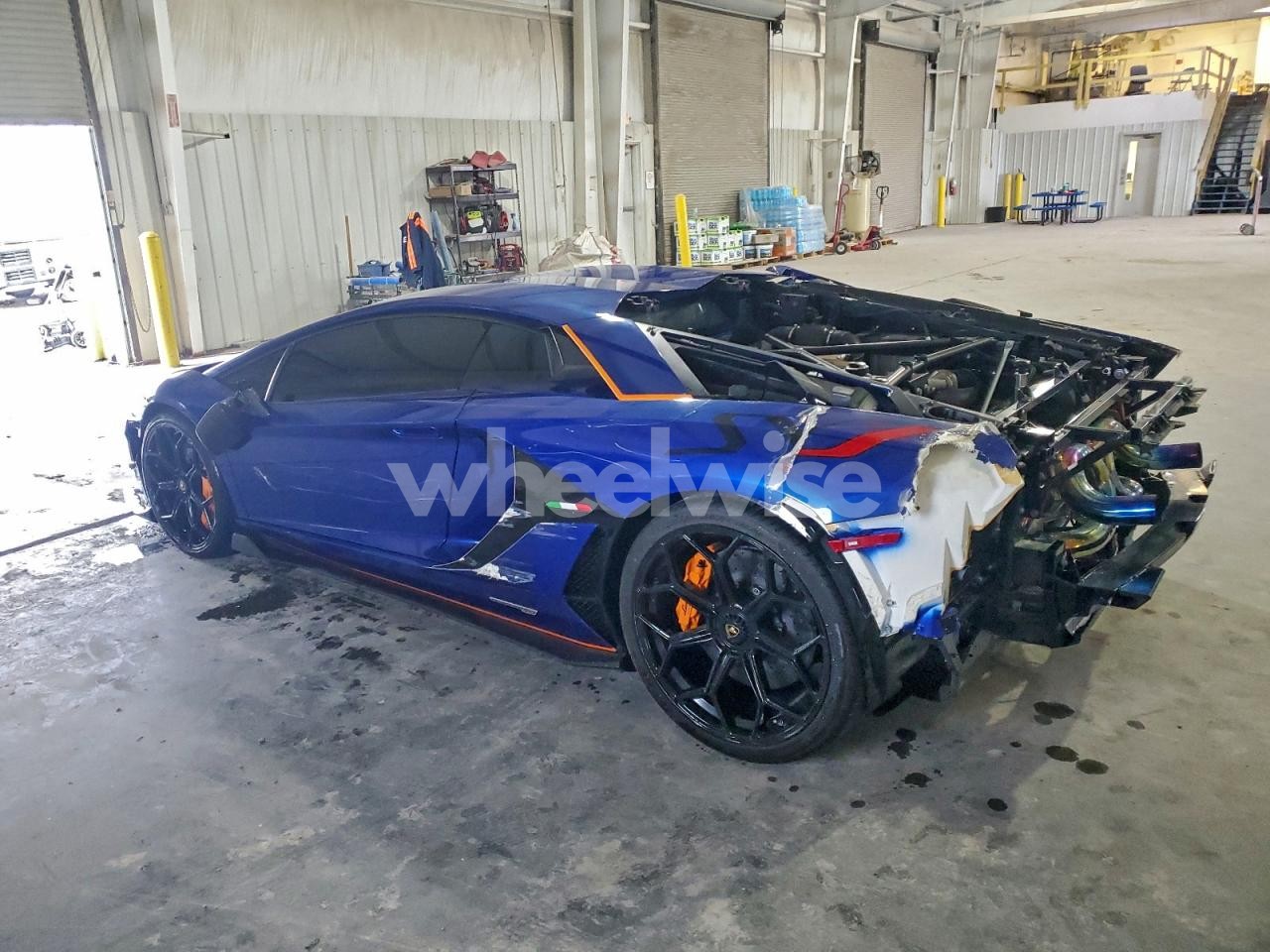 Photo 2 of 2020 LAMBORGHINI AVENTADOR SVJ N/A (VIN ZHWUM6ZD6LLA09054)