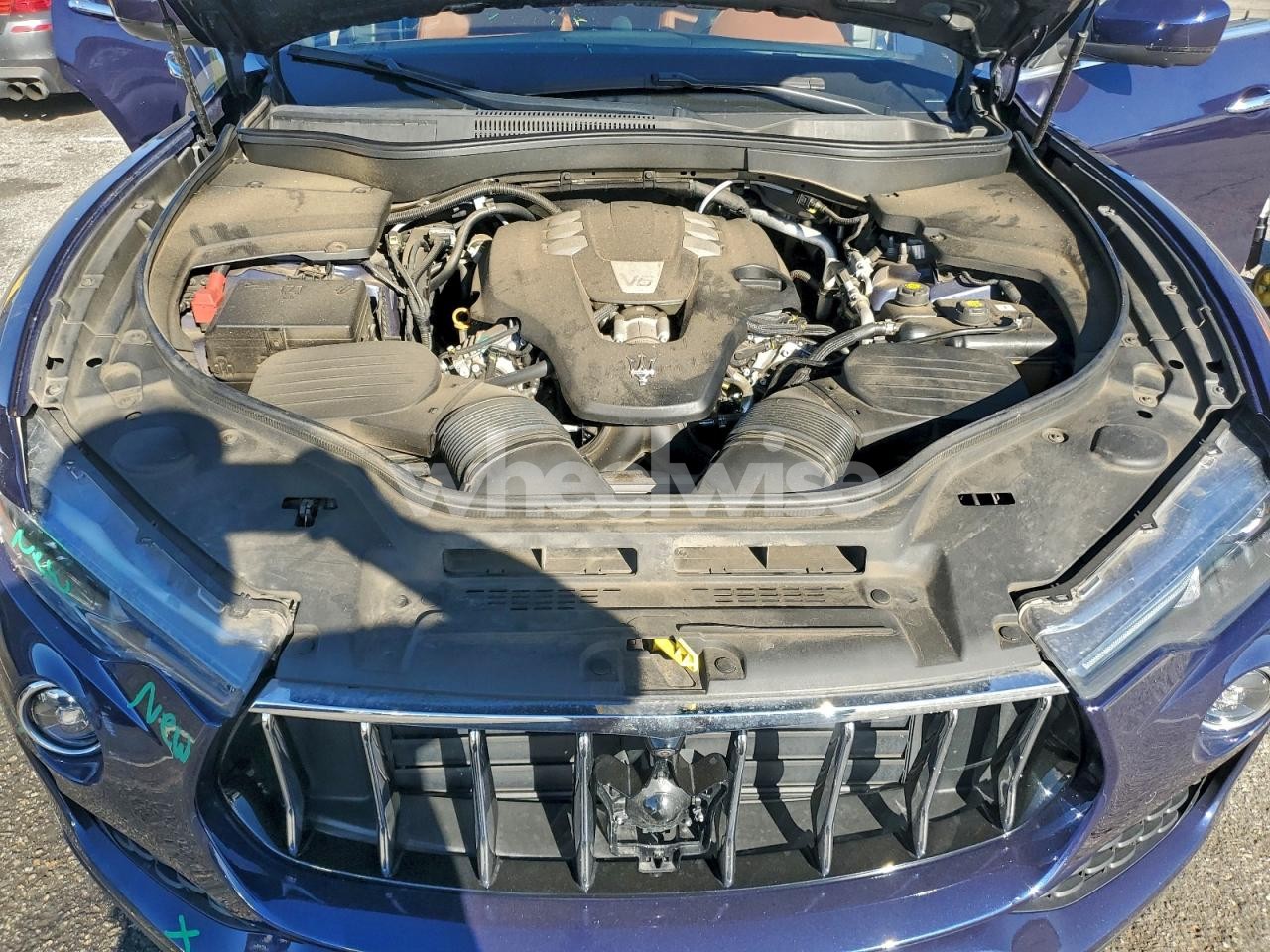 Photo 11 of 2018 MASERATI LEVANTE (VIN ZN661XUA1JX304206)
