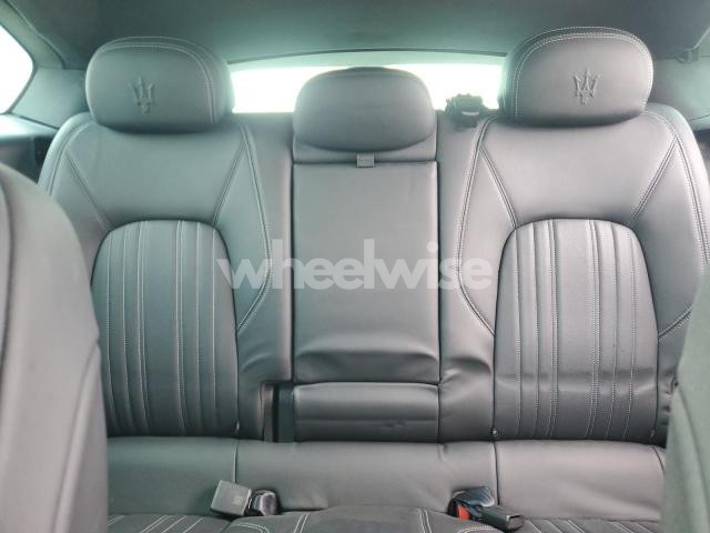 Photo 8 of 2023 MASERATI LEVANTE GT N/A (VIN ZN661XUA7PX421720)