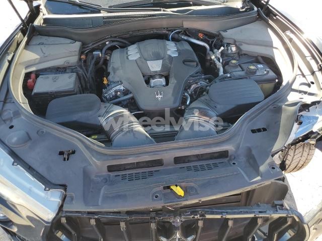 Photo 2 of 2021 MASERATI LEVANTE SPORT (VIN ZN661XUS0MX359646)