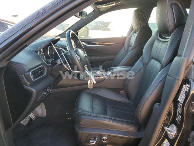 Photo 5 of 2021 MASERATI LEVANTE SPORT (VIN ZN661XUS0MX359646)