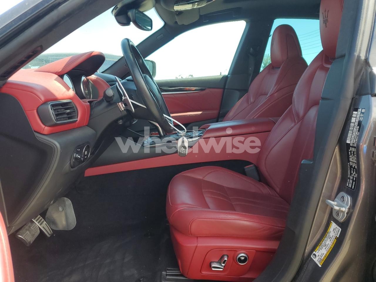 Photo 7 of 2021 MASERATI LEVANTE SPORT (VIN ZN661XUS7MX370739)