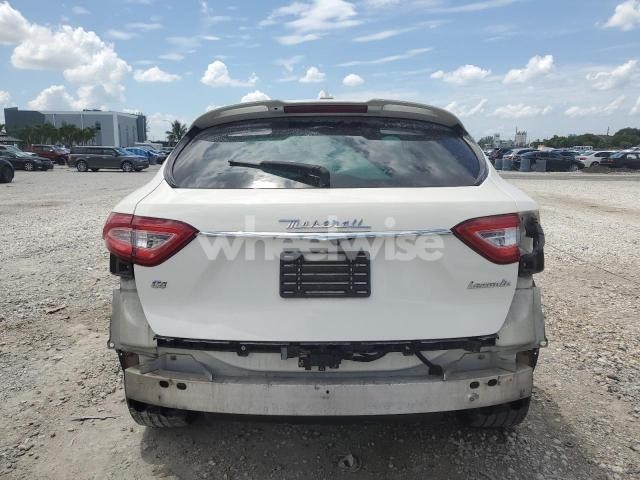 Photo 14 of 2019 MASERATI LEVANTE SPORT (VIN ZN661XUS8KX314905)