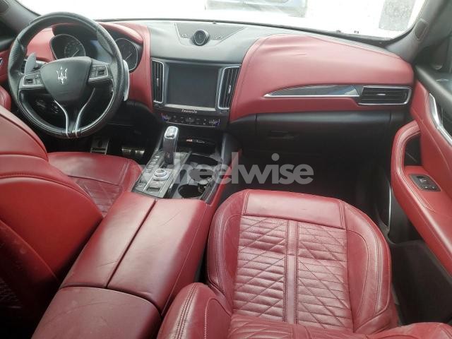 Photo 5 of 2019 MASERATI LEVANTE SPORT (VIN ZN661XUS8KX314905)