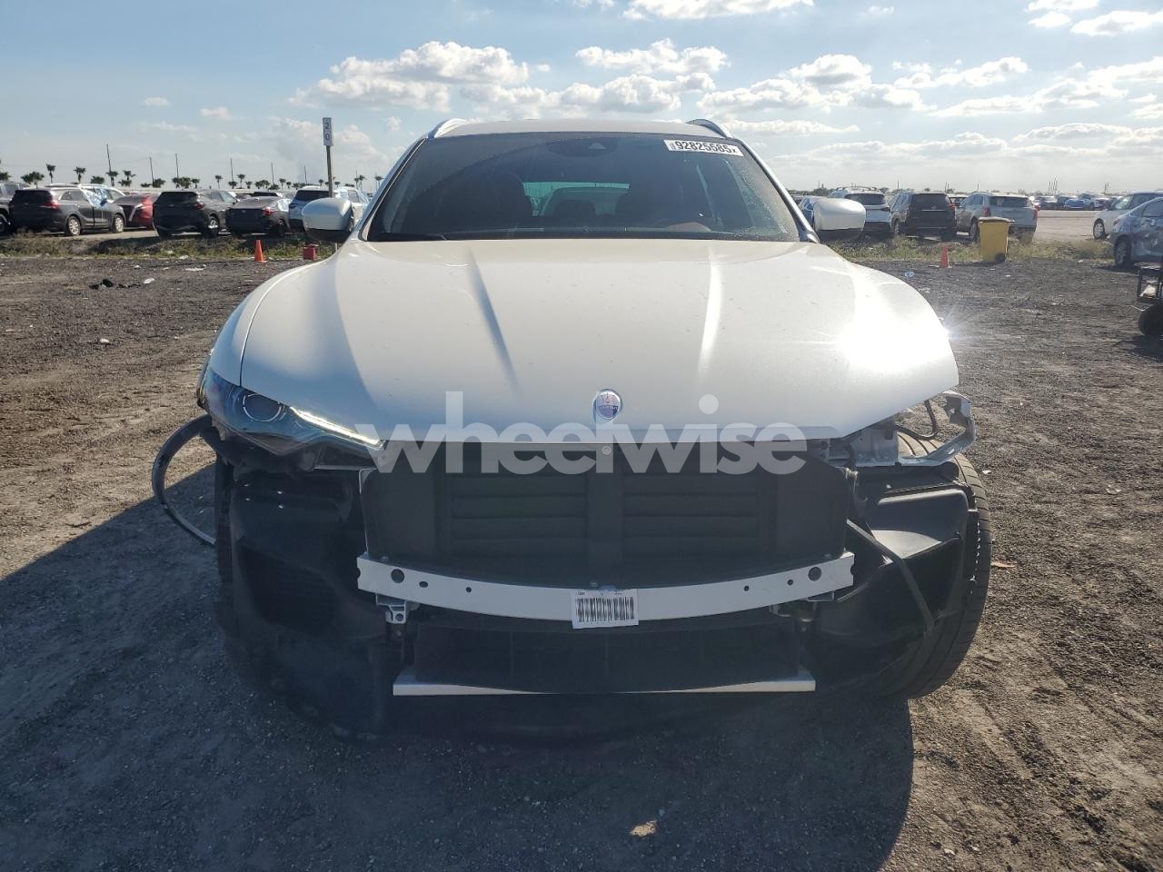 Photo 5 of 2018 MASERATI LEVANTE S LUXURY (VIN ZN661YUL4JX273024)