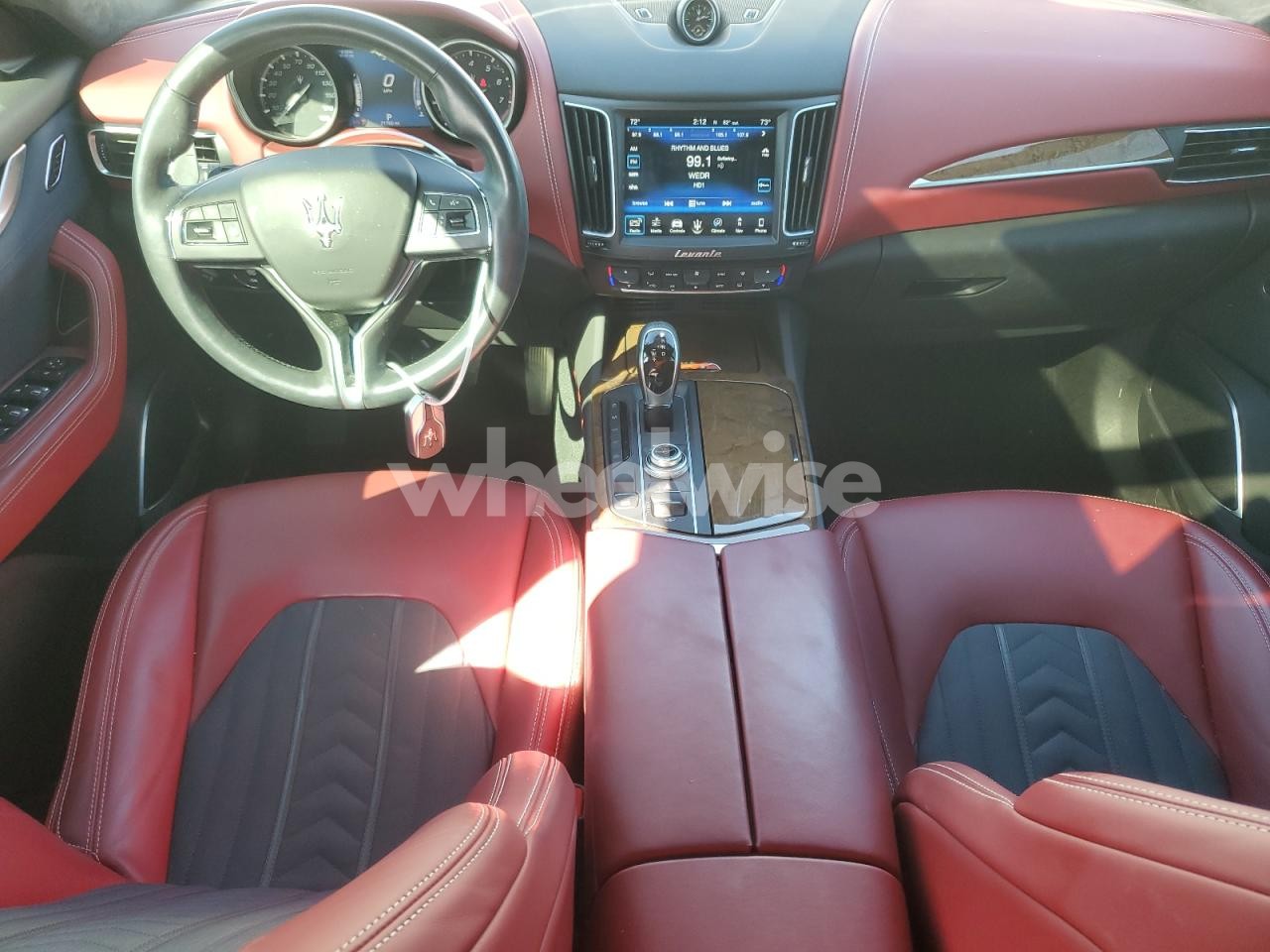 Photo 8 of 2018 MASERATI LEVANTE S LUXURY (VIN ZN661YUL4JX273024)