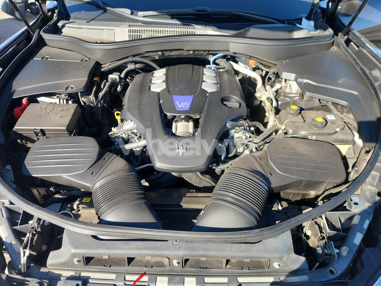 Photo 11 of 2022 MASERATI LEVANTE MODENA (VIN ZN661YUM3NX393458)