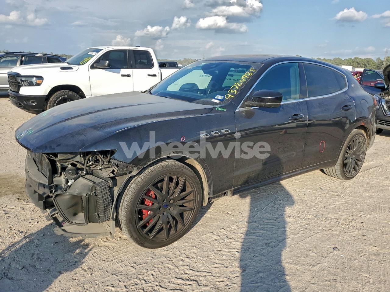 2019 MASERATI LEVANTE GTS (VIN ZN661ZUA4KX321868) main photo