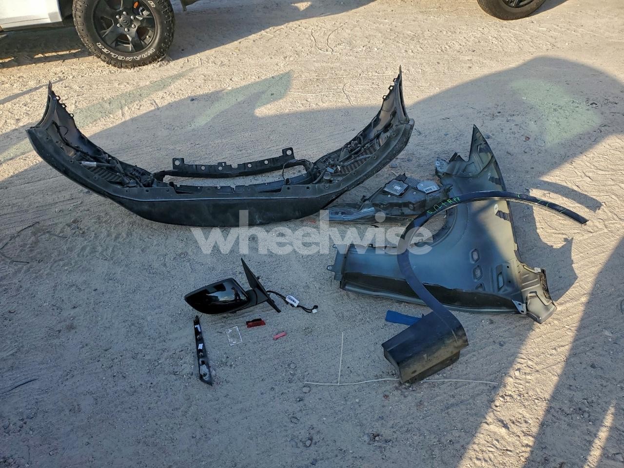 Photo 13 of 2019 MASERATI LEVANTE GTS (VIN ZN661ZUA4KX321868)