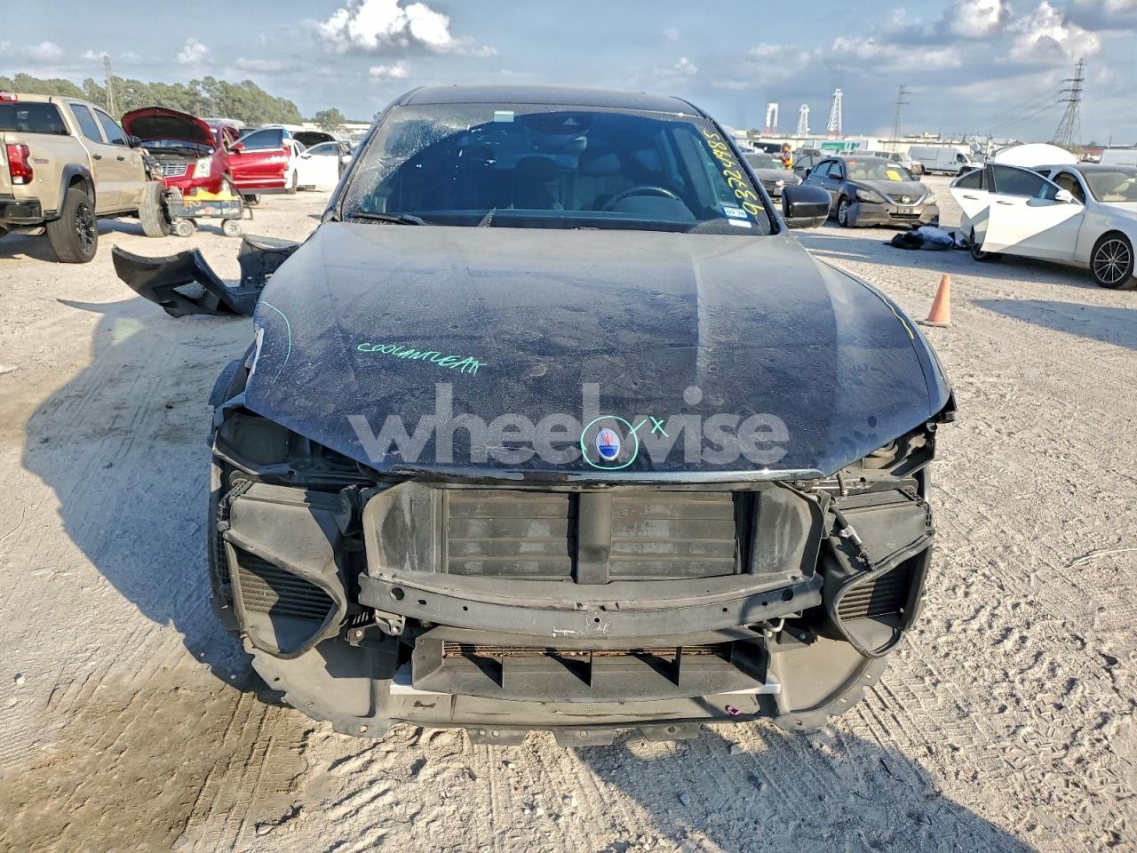 Photo 5 of 2019 MASERATI LEVANTE GTS (VIN ZN661ZUA4KX321868)