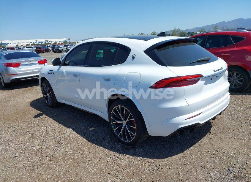 Photo 3 of 2023 Maserati Grecale MODENA (VIN ZN682AVM6P7427195)