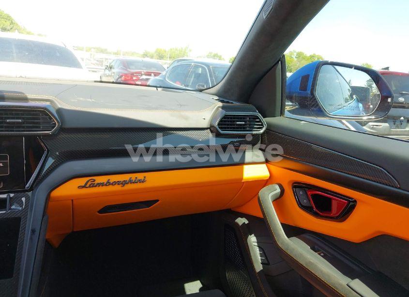 Photo 21 of 2024 Lamborghini Urus S (VIN ZPBUB3ZL8RLA33200)