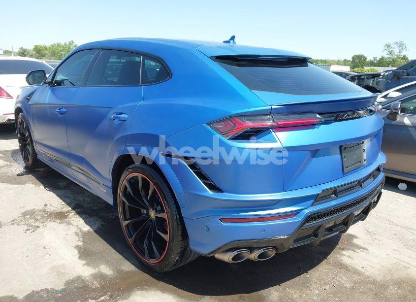 Photo 3 of 2024 Lamborghini Urus S (VIN ZPBUB3ZL8RLA33200)